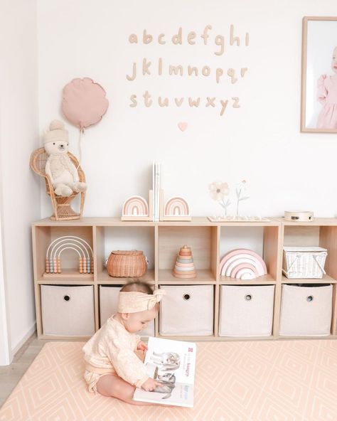 Britt ~ Content Creator on Instagram: “These beautiful bookends from @onelittlecove are now live! Go check them out to see the rest of the collection 😍” Baby Playroom, Baby Room Organization, Toddler Playroom, Toddler Girl Room, Toddler Room Decor, Nursery Room Design, Girl Nursery Room, Baby Room Inspiration