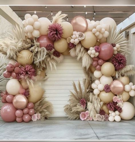 Balloon Cluster Ideas, Pink Baptism Decorations, Balloon Decorations Outdoor, Boho Pink Baby Shower Ideas, 28th Birthday Ideas, Pink Pumpkin Baby Shower, 40th Birthday Party Decorations, Cow Baby Showers, Blowing Up Balloons