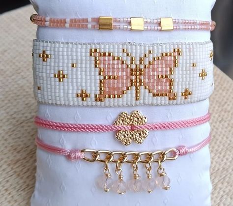 Wendy miyuki on Instagram: "Rosado 🦋🌸🌸" Seed Bead Bracelets Tutorials, Loom Designs, Miyuki Beads Pattern, Bead Loom Designs, Bracelets Handmade Diy, Diy Bracelets Patterns, Easy Diy Jewelry, Bead Loom Bracelets, Beads Bracelet Design