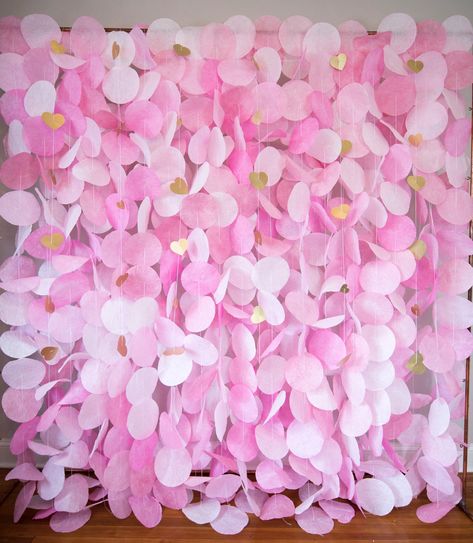 Paper Garland Backdrop, Layered Garland, Paper Circle Garland, Salon Goals, Pink Bday, Ballon Decoration, Station Background, Event Backdrops, Princess Birthday Decorations