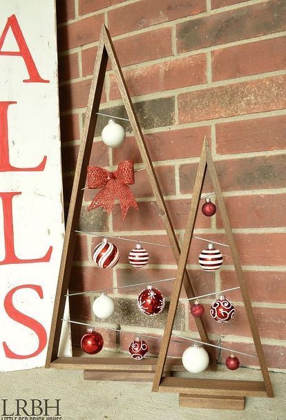 how to make a knock off crate barrel ornament trees, christmas decorations, crafts, how to, seasonal holiday decor Crate And Barrel Style, Ornament Trees, Pallet Tree, Fake Christmas Trees, Wooden Christmas Trees, Noel Christmas, Wooden Christmas, Christmas Wood, Candy Canes