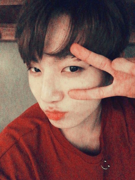 Jungkook 2016, Jungkook Selca, Jungkook Cute, G K, Spotify Playlist, Rap Monster, Fan Fiction, Foto Jungkook, Bts Bangtan Boy