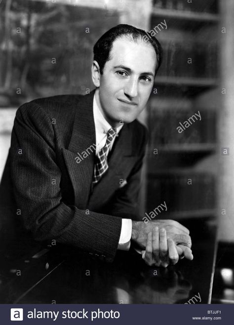 George Gershwin, Famous Composers, An American In Paris, Jazz Standard, Music Genius, Rhapsody In Blue, Orchestra Music, Jazz Artists, New York Apartment