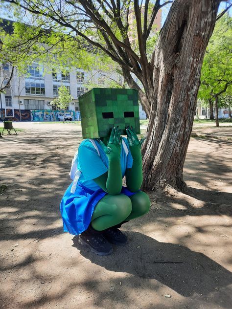 Minecraft Inspired Outfits, Minecraft Zombie Costume, Cute Zombie Costume, Halloween Zombie Costumes, Diy Zombie Costume, Minecraft Cosplay, Zombie Outfit, Zombie Halloween Costume, Zombie Costumes