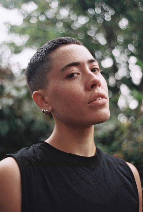 Butch Hair, Butch Women, Butch Haircuts, Butch Style, Queer Haircut, Dazed Beauty, Butch Fashion, Rare Crystals, Four Women