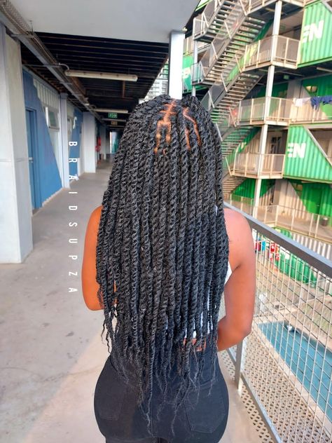 Braids Mali Twist Braids, Chunky Marley Twists, Marley Twists Over Locs, Marley Twist Hairstyles, Havana Twists, Twists Hairstyles, Marley Braids, Marley Twist, Natural Hair Woman