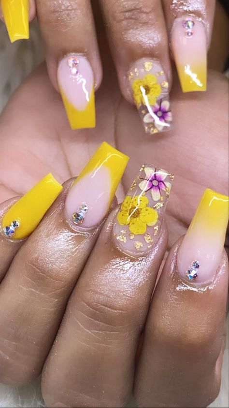 Yellow Nails With Flower Design, Flower Nail Designs Yellow, Yellow Nail With Flower, Yellow Encapsulated Nails, Pink And Yellow Flower Nails, Purple And Yellow Nails, Encapsulated Nails Flowers, Purple Nails With Yellow Flower, Encapsulated Nails