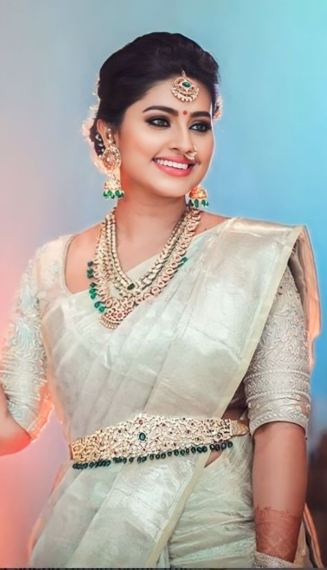 Sneha Prasanna Jewellery, Sneha Prasanna Saree, Sneha Saree, Sneha Prasanna, Actress Sneha, Overlay Template, Jungkook Photoshoot, Woman Artwork, Black Woman Artwork