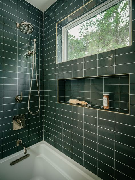 Dark green shower tile Dark Green Bathroom, Green Shower Tile, Dark Green Tile, Black Tile Bathrooms, Dark Green Bathrooms, Green Tile Bathroom, Shower Renovation, Dark Bathrooms, Bathroom Design Inspiration