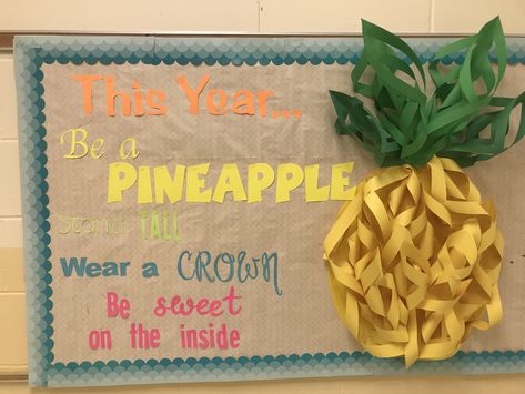 Be a pineapple bulletin board Paradise Bulletin Board Ideas, Pineapple Door Decoration, Pineapple Classroom Decor, Aloha Bulletin Board Ideas, Luau Bulletin Board Ideas, Pineapple Bulletin Board Ideas, Flamingo Bulletin Board Ideas, Tropical Bulletin Board Ideas, Pineapple Classroom Theme