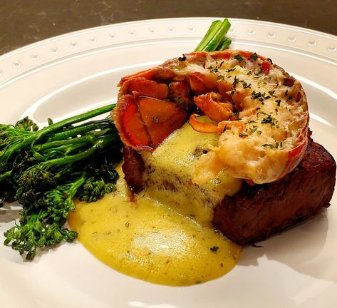 Plating Ideas, Surf And Turf, Steak Recipe, Steak Recipes, Food Presentation, Real Food, Salmon Burgers, Fine Dining, Aesthetic Food