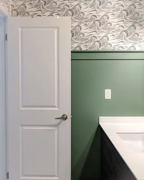 Sw Privilege Green Bathroom Sw Privilege Green, Sherwin Williams Privilege Green, Kitchen Hutch Diy, Privilege Green, Green Bathroom Colors, Sherwin Williams Green, Green Bathroom Decor, Favorite Paint Colors, Green Paint Colors