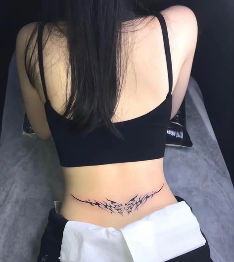 In Between Chest Tattoo For Women, Story Tattoo, Tramp Stamp Tattoos, Waist Tattoos, Small Pretty Tattoos, Tramp Stamp, Pretty Tattoos For Women, Dope Tattoos For Women, Stylist Tattoos