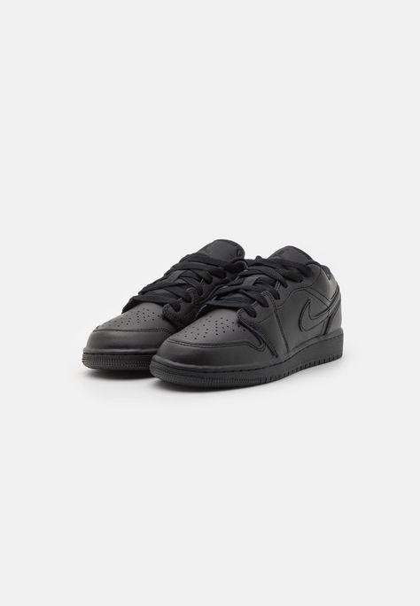 Jordan AIR JORDAN 1 UNISEX - Trainers - black Jordan 1 Noir, Air Jordan 1 Outfit Men, Nike Air Jordan 1 Outfit, Jordan 1 Outfit Men, Jordans Low, Jordan Noir, Air Jordan 1 Low Black, Air Jordan Black, Nike Noir