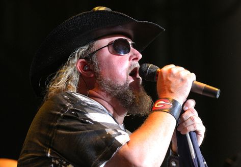 Country music star given less than 1% chance to live has message for fans Jamey Johnson, Country Dancing, Jermaine Dupri, Old Country Music, Country Music News, Country Musicians, 1 Percent, Show Biz, Legendary Singers