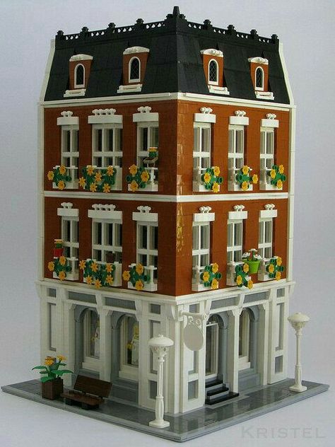 Lego house Corner Building, Lego House Ideas, Lego Buildings, Bangunan Minecraft, Construction Lego, Lego Inspiration, Lego Modular, Amazing Lego Creations, After The Wedding