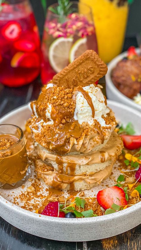 Lotus Biscoff Pancakes, Lotus Pancakes, Biscoff Pancakes, Waffle Business, Botanical Cafe, Farmers Table, Pancake Dessert, Biscoff Recipes, Dessert Waffles