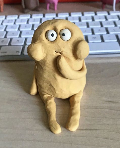 Clay Projects For Kids, Clay Monsters, Calligraphy Ideas, Clay Figures, Cute Monsters, Cute Memes, Clay Ideas, Clay Projects, Projects For Kids