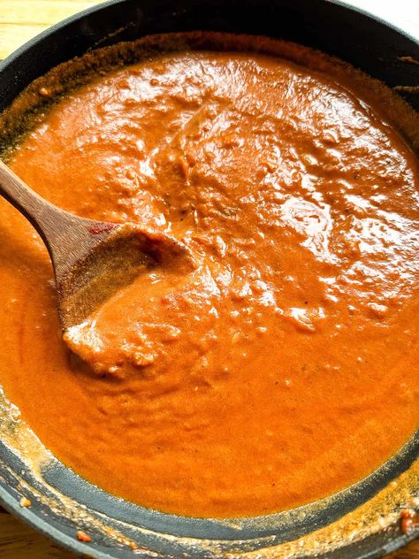 Easy Tomato Cream Sauce - Cook Fast, Eat Well Tomato Paste Cream Sauce, Sauce From Tomato Paste, Pasta Cream Sauce, Tomato Cream Sauce Pasta, Pasta Sauce Recipe, Sun Dried Tomato Sauce, Cream Sauce Recipe, Tomato Cream Sauce, Creamy Pasta Sauce