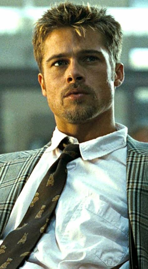 Brad Pitt Seven Haircut, 90s Short Hair Men, Se7en Haircut, Tyler Durden Haircut, Short Hairstyle Men Straight Hair, Mens Professional Haircut, Haircuts For Fine Hair Men, Brad Pitt Buzzcut, Warrior Cut Men