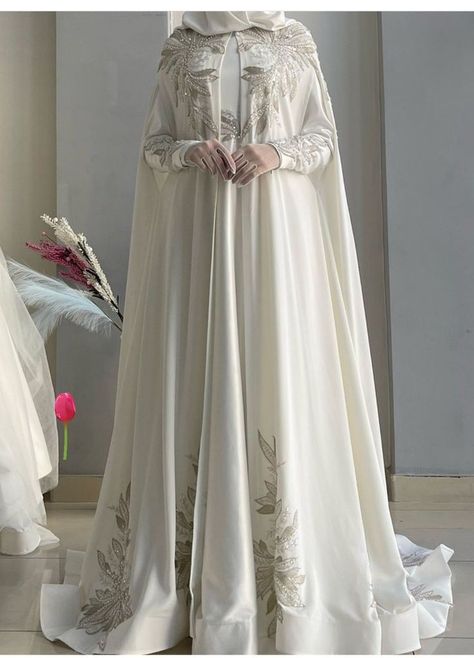 Bridal Abaya Hijab Bride, Muslim Nikah Dresses, Nikah Abaya, Fesyen Islam, Muslimah Wedding Dress, Nikah Dress, Muslimah Wedding, Estilo Hijab, Fashion Staples