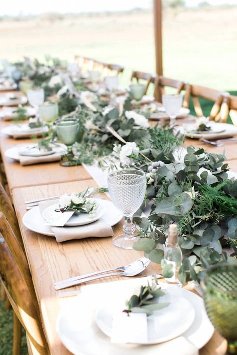 Bush Wedding Ideas South Africa, Zulu Traditional Wedding Decor South Africa, South African Bush Wedding, Plaas Troue Ideas South Africa, Bushveld Wedding Ideas South Africa, African Bush Wedding, Bushveld Wedding Ideas, Wedding Flowers South Africa, Bush Wedding South Africa