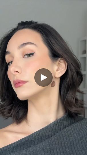 33 reactions | The perfect hack for jawline contour ✨ would you try this?

Follow @yourtrendingmakeup for all the coolest makeup hacks, trends, and tips! 

Save for later‼️
Tag your makeup bestie 💄 

🎥@melisekrem

#contour #contouring #contourtutorial #jawlinecontouring #makeuphacks #makeuphacks #makeuphack #trendingmakeup #trends | Your Trending Makeup | yourtrendingmakeup · Original audio Jawline Contour, For Jawline, Trending Makeup, Contour Tutorial, Makeup Hacks, Save For Later, Makeup Trends, You Tried, Makeup Yourself