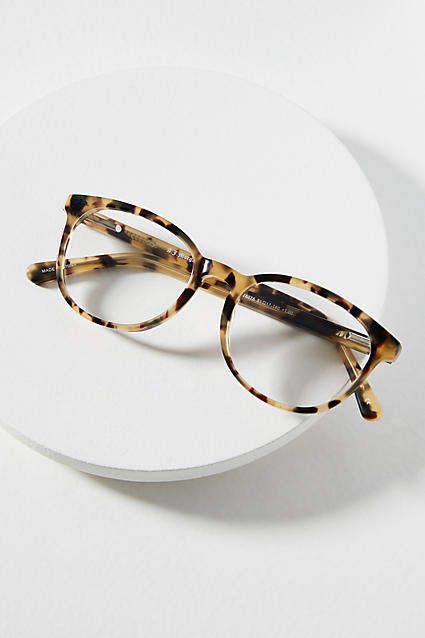 Anthropologie Rhona Cat-Eye Tortoise Reading Glasses #ad Pinterest: starmeena Tortoise Shell Glasses Women, Frames For Round Faces, Eyewear Photography, Cute Glasses Frames, Glasses Inspiration, Chic Glasses, Tortoise Glasses, Tortoise Shell Glasses, Womens Glasses Frames