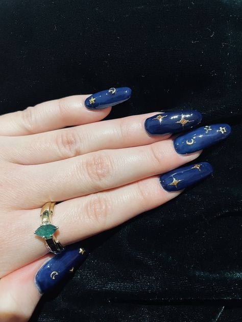 Celestial Nail Art Simple, Blue Celestial Nails, Astronomy Nails, Star And Moon Nails, Dark Blue Celestial Nails, Dark Blue Nails With Moon And Stars, Dark Blue Moon Nails, Lunar Nails, Blue And Gold Celestial Nails