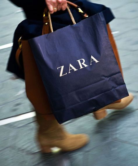 Zara Facts, Shopping News, Clothing Styles | We visited Zara's HQ and factories in Spain recently, and came back with 15 fascinating tidbits you probably didn't know about the retailer. #refinery29 http://www.refinery29.com/2016/02/102423/zara-facts Old Fashioned Boy Names, Chanel Deauville Tote Bag, Fashion Website, 1950s Fashion, Clothing Styles, Passion For Fashion, Paper Shopping Bag, Fashion Ideas, Amazing Women