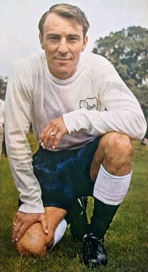 Jimmy Greaves of Tottenham Hotspur in 1965. Terry Venables, Tottenham Hotspur Wallpaper, Jimmy Jones, Jimmy Greaves, Manchester United Art, Tottenham Hotspur Players, Spurs Fans, Club Football, Tottenham Hotspur Football