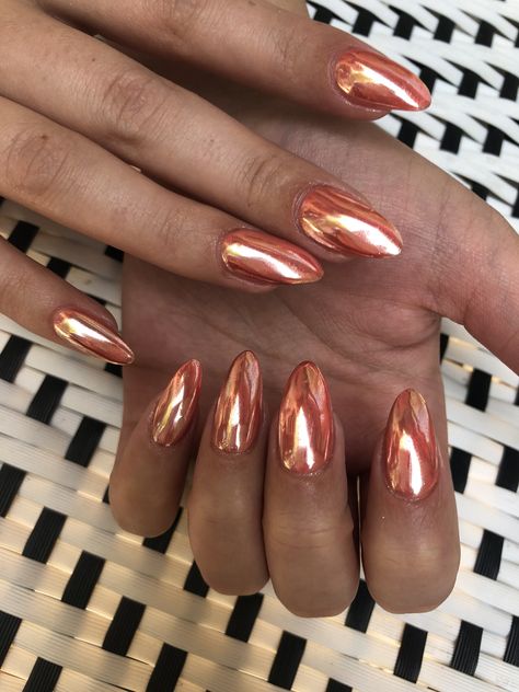 Golden Chrome Nails, Orange Chrome Nails Designs, Orange Chrome Nails, Copper Nails Designs, Bronze Nails, Chrome Nails Designs, Glam Nails, Dipped Nails, Chrome Nails