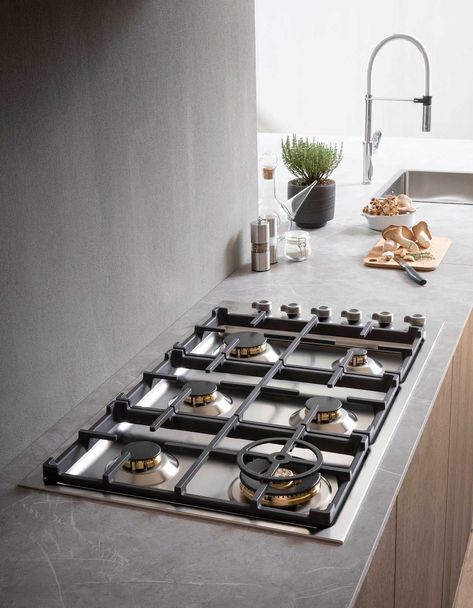 Bertazzoni Expands Appliance Suite with New Built Ins + Decor Sets Video Built Ins Decor, Maximal Minimalism, Gas Range Top, Modern Cooking, Kitchen Cooktop, Kitchen 2023, Professional Appliances, Kitchen Suite, Built In Refrigerator