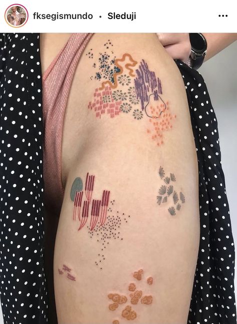 Handpoke Tattoo, 4 Tattoo, Famous Artwork, 1 Tattoo, Time Tattoos, Little Tattoos, Simplistic Tattoos, Skin Art, Piercing Tattoo