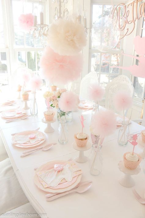 Princess Ballerina Birthday Party Ballerina Birthday Party Decorations, Ballerina Party Theme, Ballerina Party Decorations, Pink Princess Party, Ballet Bar, Tutu Birthday Party, 4de Verjaardag, Ballerina Birthday Party, Ballet Birthday Party