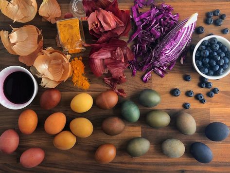 Dye Brown Eggs, Natural Egg Dye, Natural Food Dye, Dyed Eggs, Naturally Dyed Easter Eggs, Eggs For Easter, Powdered Eggs, Egg Dye, Dish Rag