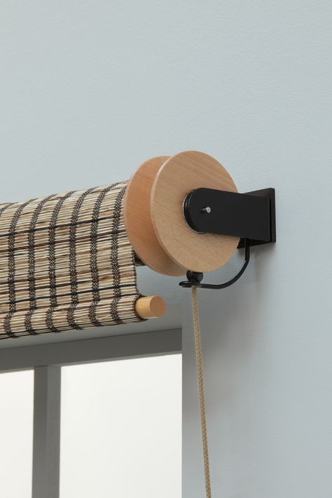 Roller blind /wooden pulley | Bisson Bruneel Roller Blind, Wooden Blinds, Outdoor Curtains, Roller Blinds, Natural Fibers, Wall Coverings, Blinds, Upholstery, Mural