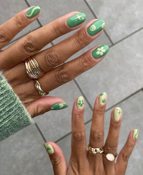 Mix Match Nails, Shellac Nail Designs, Minimal Nails Art, Hippie Nails, Minimal Nails, Cute Summer Nails, Shellac Nails, Fall Nail Colors, Manicure Y Pedicure