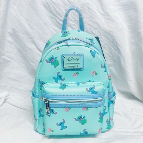 Nwt Super Cute Lilo And Stitch Mini Backpack, Boxlunch Exclusive. No Scrapes Or Scratches Never Used Lilo And Stitch Stuff, Stitch Outfits, Cute Lilo And Stitch, Cartoon Items, Stitch Room, Bisexual Wallpaper, Lilo And Stitch Toys, Lilo And Stitch 2002, Stitch Merchandise