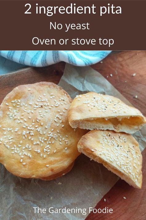 This 2 ingredient Pita is made with simple ingredients.No yeast, no water, no oil needed. They make perfect little pockets, great for filling with your favorite sandwich ingredients. Low Carb Pita Bread, Pita Pocket Recipes, Basic Bread Recipe, Bread Without Yeast, Homemade Pita Bread, Pita Bread Recipe, Pita Recipes, Bread Substitute, No Yeast Bread