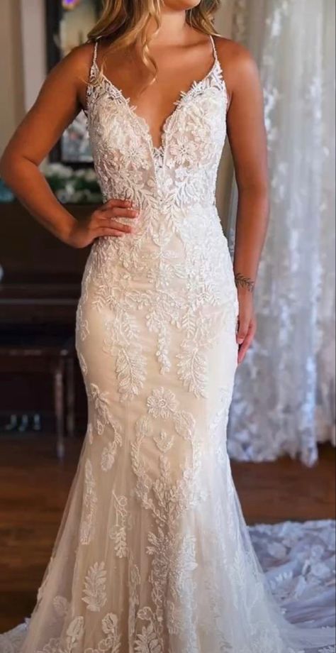 Country Wedding Dresses Fall, September Wedding Dress, Southern Wedding Dress, Fitted Wedding Dresses, Tight Wedding Dress, Classy Wedding Dress, Wedding 2025, Cute Wedding Dress, Rustic Wedding Dresses