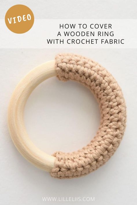 How to cover a wooden ring with crochet fabric - tutorial (video) | lilleliis Amigurumi Tips, Fabric Tutorial, Ring Crochet, Crochet Bear Patterns, Crochet Cover, How To Make Toys, Crochet Fabric, Yarn Tail, Wood Ring