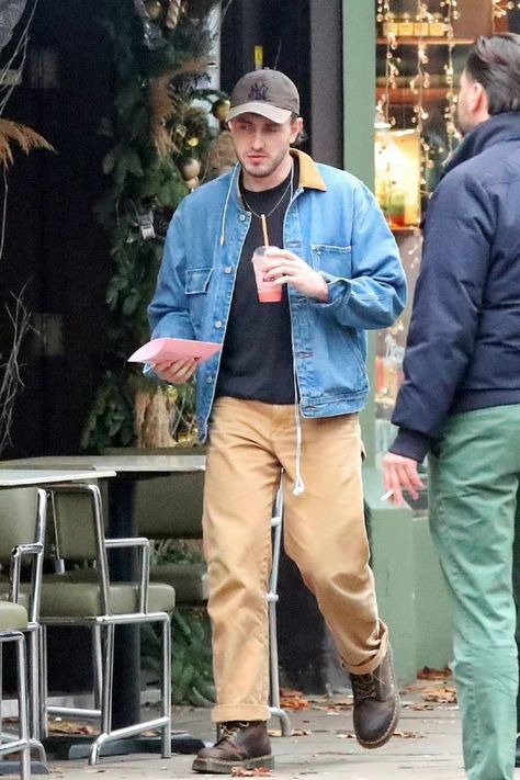 Paul Mescal Street Style, Paul Mescal Fashion, Paul Mescal Outfit, Paul Mescal Style, Paul Mescal, Boyfriend Outfit, Masc Outfits, Guy Fits, Boy Fits