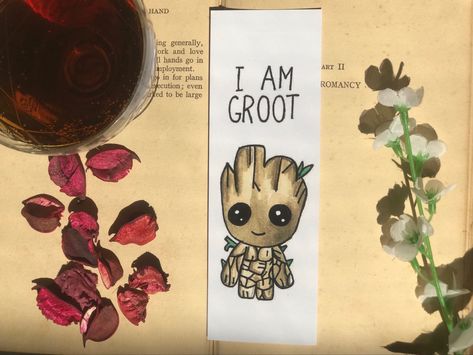 Avengers Bookmarks Diy, Groot Doodle, Groot Illustration, Cartoon Bookmarks, Movie Drawings, Disney Bookmarks, Aesthetic Bookmarks, Bookmarks Ideas, Geometric Art Animal