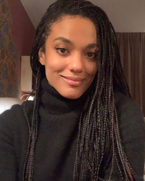 Zoe Kravitz Braids, Freema Agyeman, Micro Braids Hairstyles, Female Celebrity Crush, Martha Jones, Pretty Brown Eyes, Rose Tyler, Micro Braids, New Amsterdam