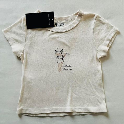 Cute Baby Tees, Beach Fits, Tops Graphic, Angel Baby, John Galt, Brandy Melville Tops, Top Graphic Tees, Spring Summer Outfits, Fashion Killa