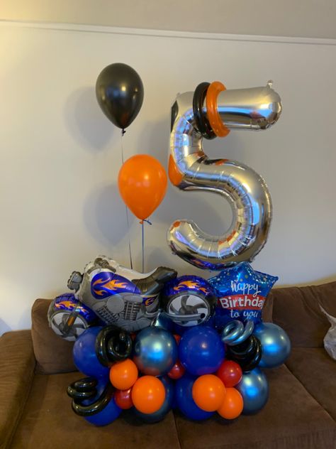 Blue, orange, black, silver motorbike balloon bouquet for 5th Birthday Balloon Marquee, Birthday Ballon, Balloon Arrangement, Beautiful Balloons, Transformer Birthday, Balloon Arrangements, Balloon Bouquet, 5th Birthday, Dirt Bike