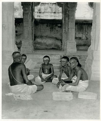 Students in Temple School in Rameswaram, Tamil Nadu - India 1928 | by The Realest Carbon Indian Photos, Mother India, Indian History Facts, South Pacific Islands, India Facts, History Facts Interesting, History Of India, Vintage India, Rare Images