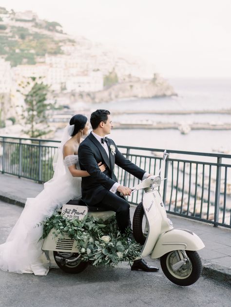 Italy wedding in the Amalfi coast - vintage Vespa Vespa Wedding, Amalfi Wedding, Wedding Transport, Vintage Vespa, Princess Wedding Gown, Amalfi Coast Wedding, Wedding Exits, European Wedding, Bridal Musings