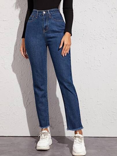 Raw Hem Straight Leg Jeans, Moda Denim, Mom Jeans Outfit, Denim Jeans Fashion, Outfit Jeans, Raw Hem Jeans, Modieuze Outfits, Waist Jeans, Type Of Pants